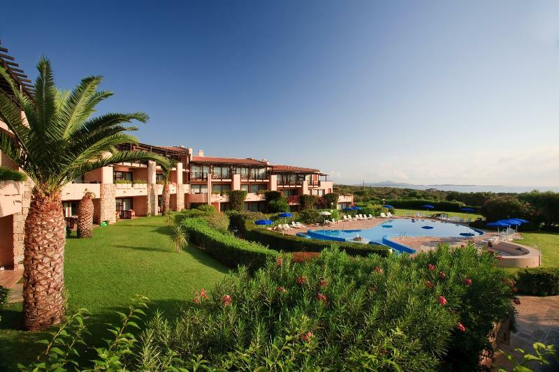 Sporting Hotel Tanca Manna Cannigione Exterior photo